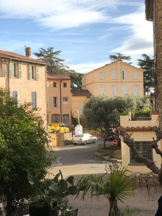 maison vacance Médiévale Bormes-les-Mimosas village Esterno foto