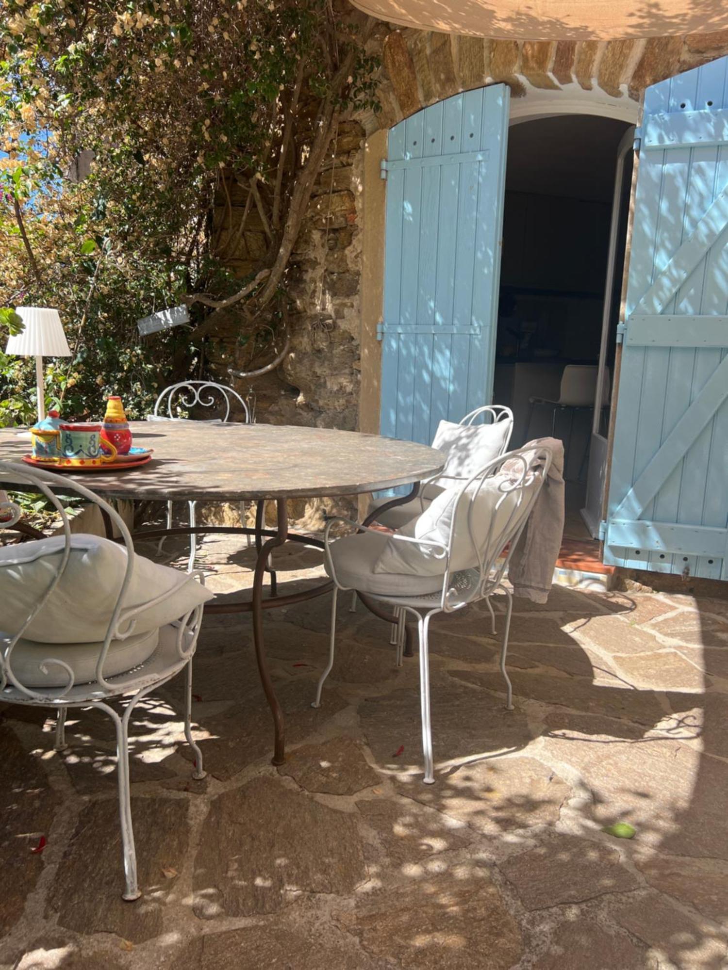 maison vacance Médiévale Bormes-les-Mimosas village Esterno foto